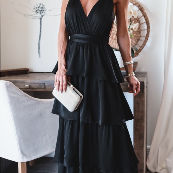 Black Gown with Plunging Neckline & Tiered Ruffle Skirt - Customizable Top - Picture 3 of 3